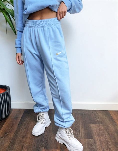 babyblau nike anzug damen|Blaue Nike Jogginghosen für Sport & Freizeit .